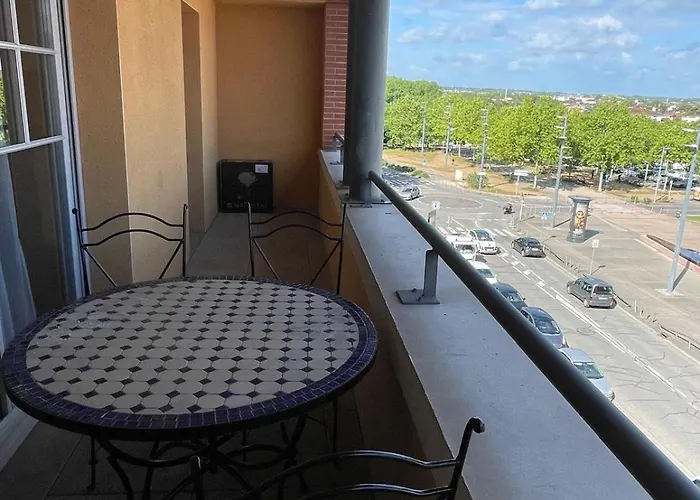 Rose T2, Climatisation,parking Prive, Piscine, Wifi , Confort Apartment *